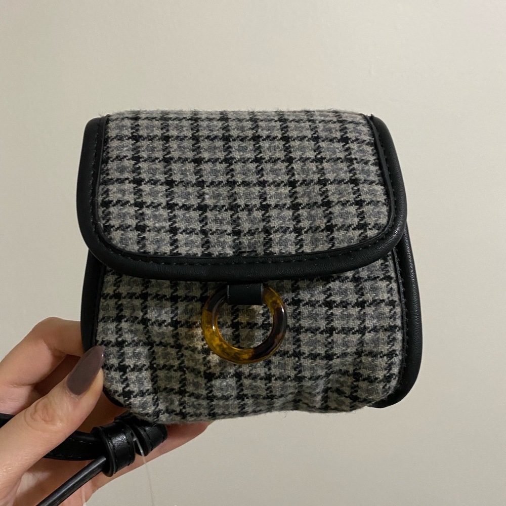 NWT UO mini plaid belt bag